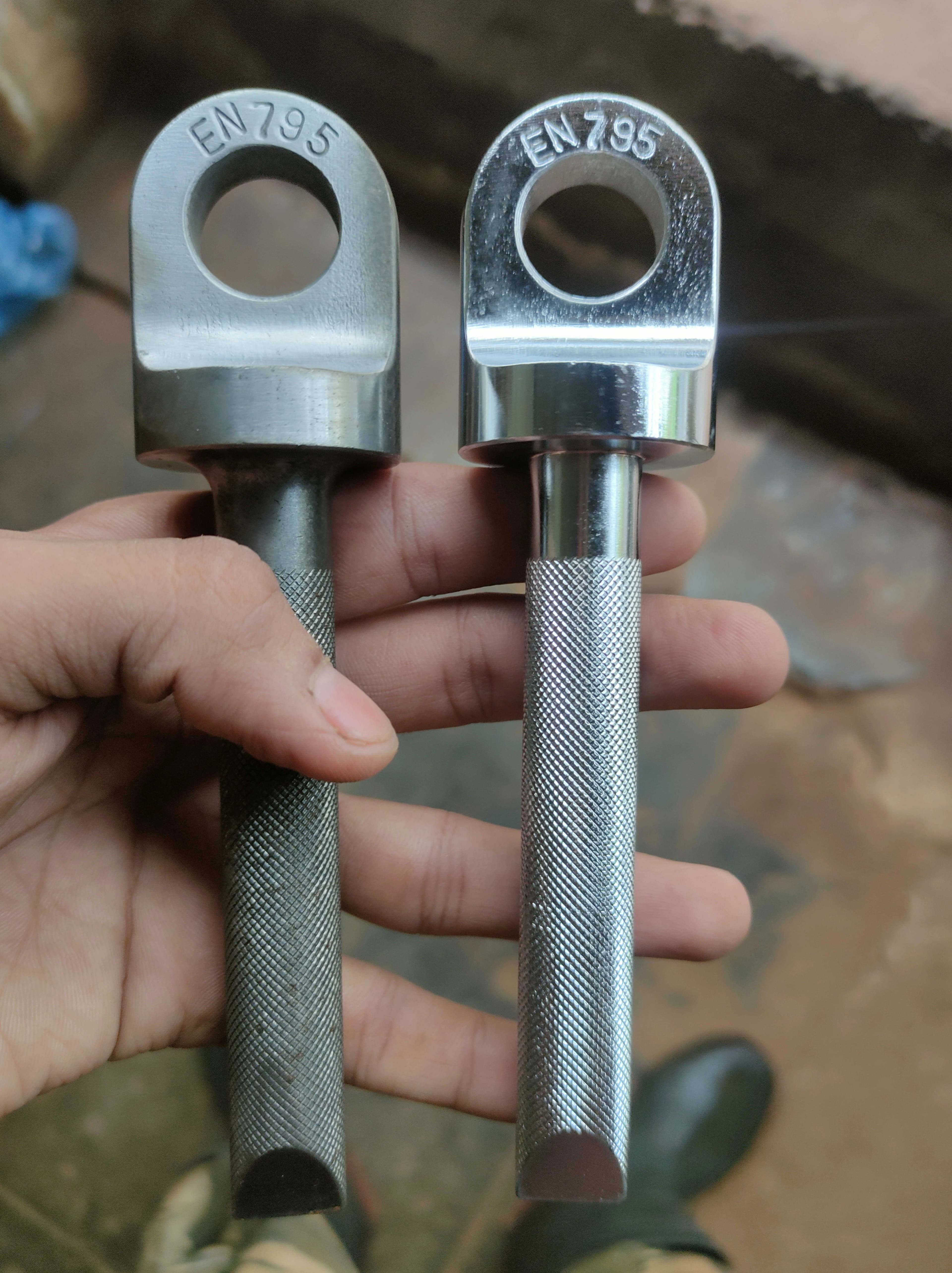 Gold plated electronic connectors